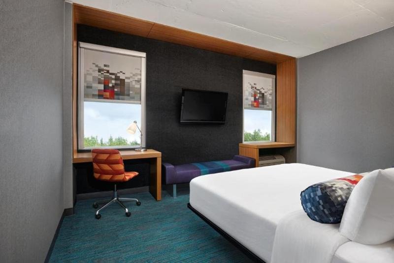 Фото Aloft Montreal Airport