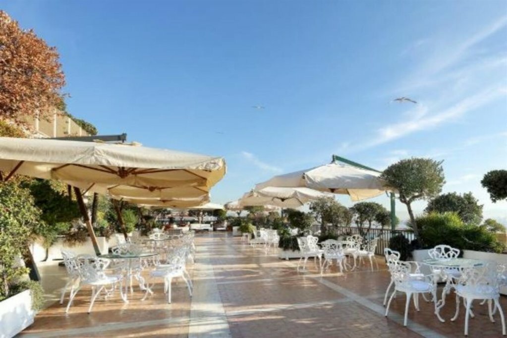Hotel Suites Lungomare, Naples, photo