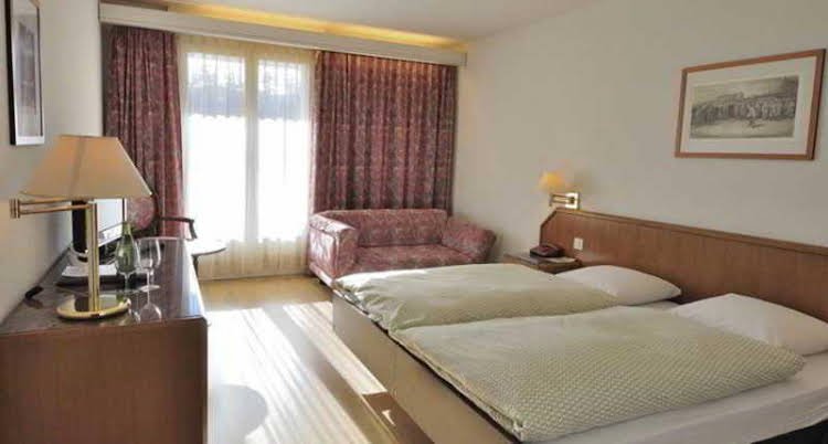 Фото LeGreen Suite Gatot Subroto