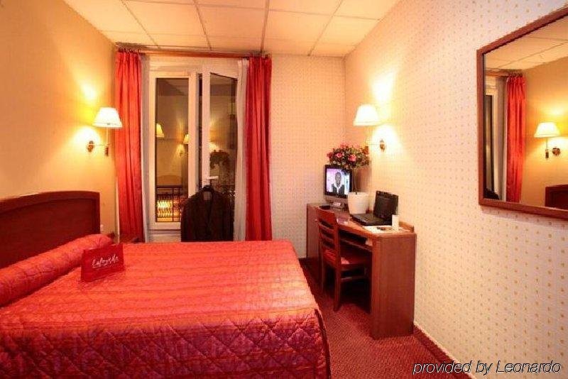 Фото Charlemagne