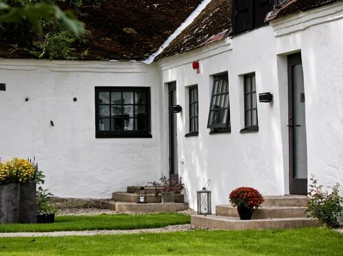 Gnalöv Gård B&b