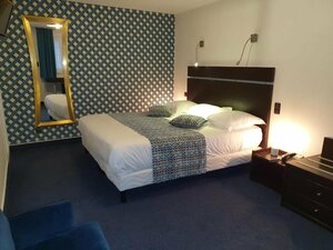 Гостиница Logis Hôtel de la Croix d'Or