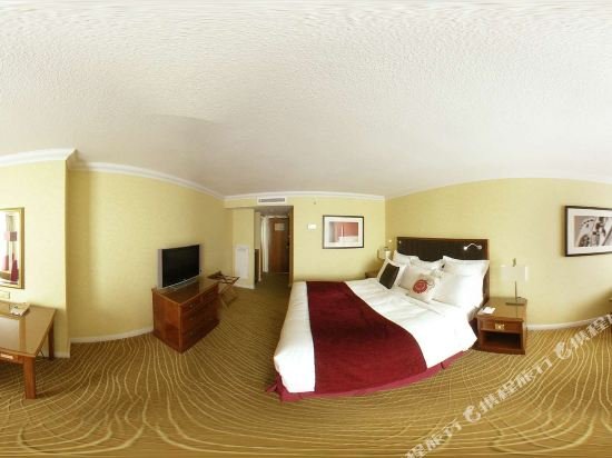 Фото Delta Hotels by Marriott Heathrow Windsor