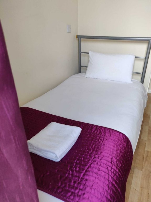 Фото King's Cross Hotel