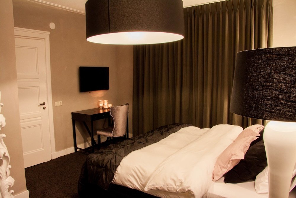 Фото Huis van Bewaring