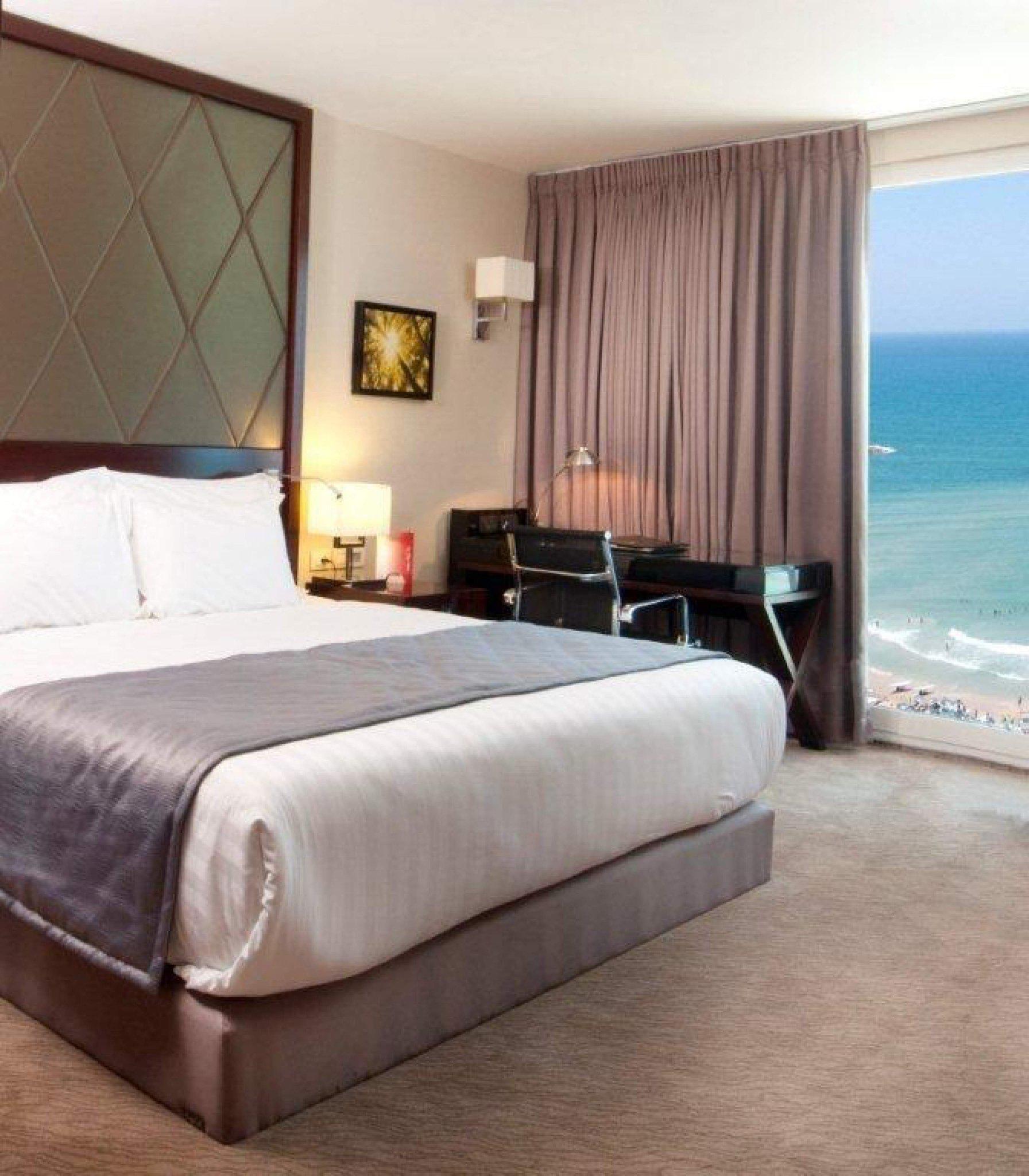 Фото Crowne Plaza Tel Aviv Beach by Ihg