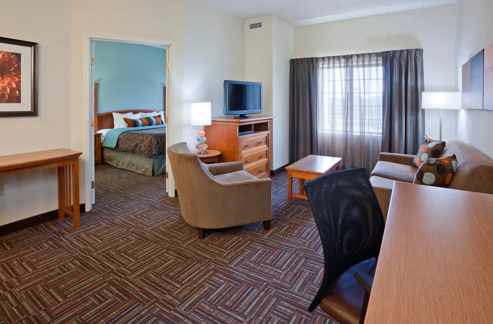 Фото Candlewood Suites Eagan Arpt South - Mall Area, an Ihg Hotel
