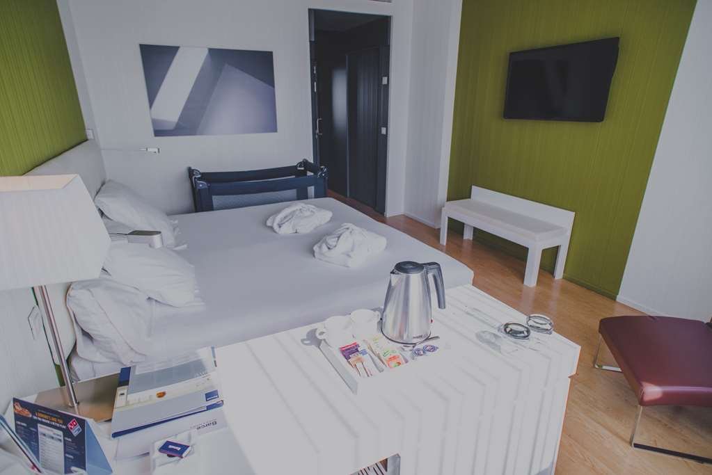 Фото Hotel Zentral Castellana Norte