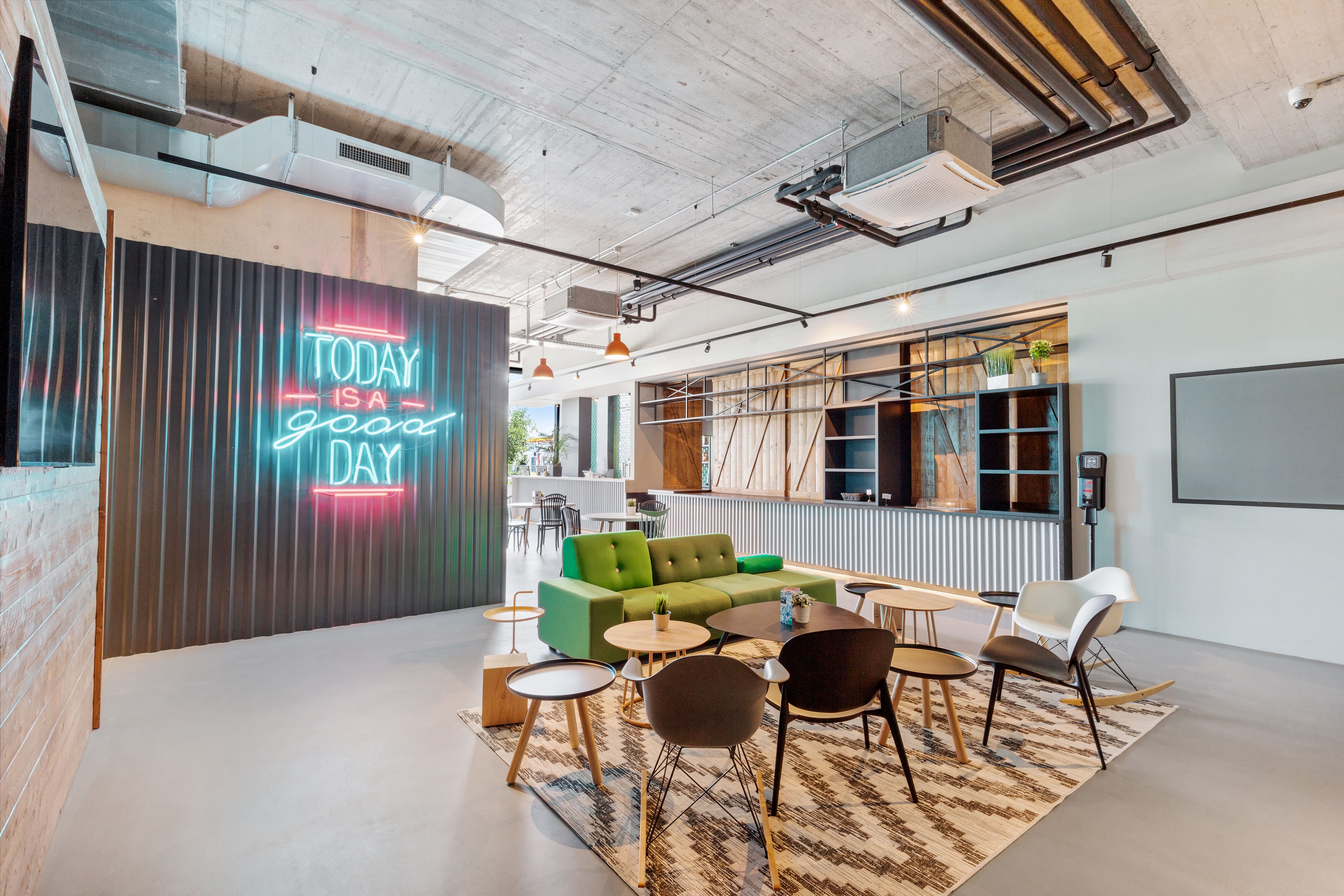 Фото B&b Hotel Oftringen