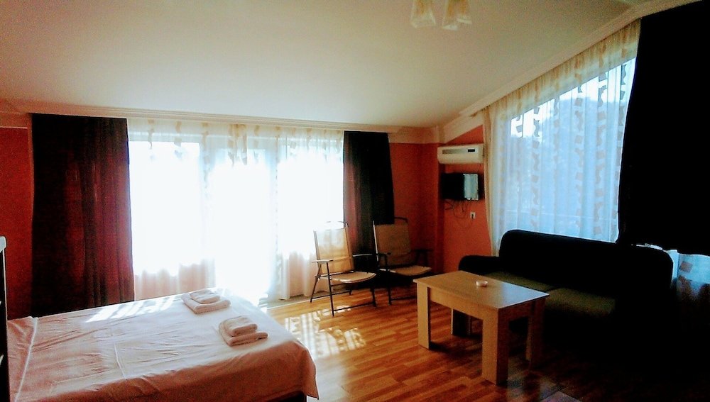 Фото Hotel Amigo II