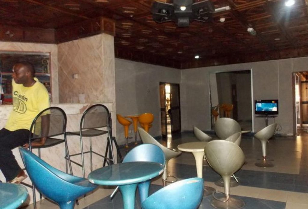 Фото Royal Paragon Hotel