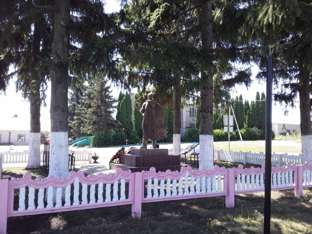 نصب تذكاري للحرب، مقبرة جماعية Павшим воинам Великой Отечественной войны 1941-1945 гг. ، مقاطعة ليبيتسك، صورة