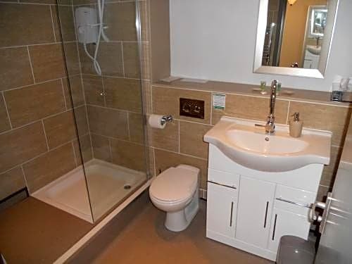 Фото The White Lion Hotel