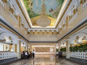 Vienna Hotel Shenzhen Minzhi Branch (Guangdong Province, City of Shenzhen, Longhua Line), hotel