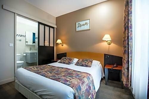 Гостиница Logis Hotel le Relais de Fusies в Безье