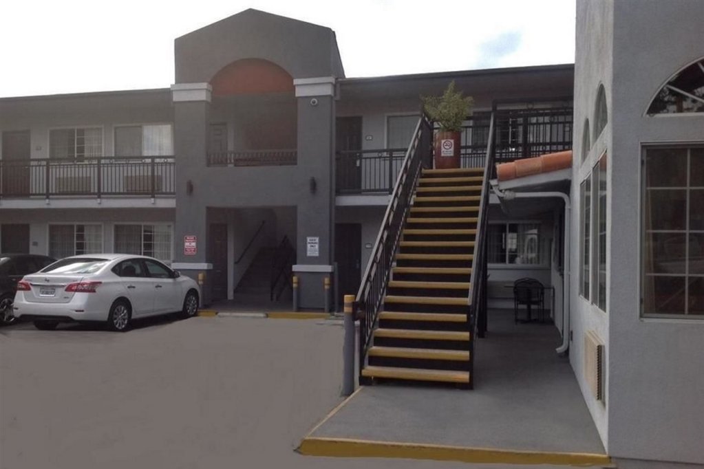 Фото The Lexmar Dodger Stadium Hollywood