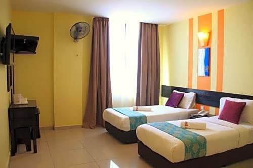 Фото Sun Inns Hotel Pasir Penambang