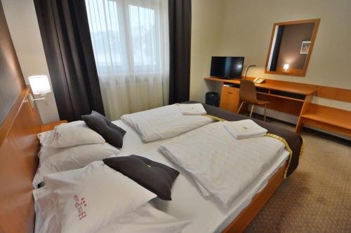 Фото Hotel Platan