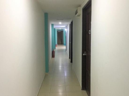 Фото Spot On 90194 Lincoln's Backpackers