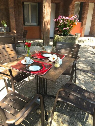 Внешний вид отеля Hotel le Magnan в Авиньоне, фото 4