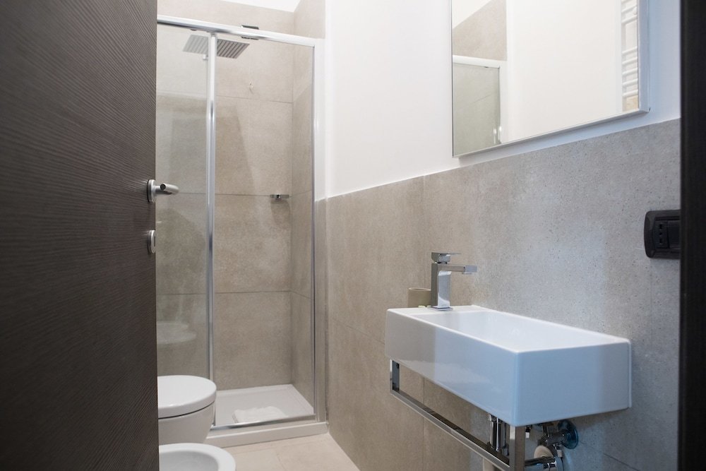 Фото Bespoke Luxury Suites and Apartments