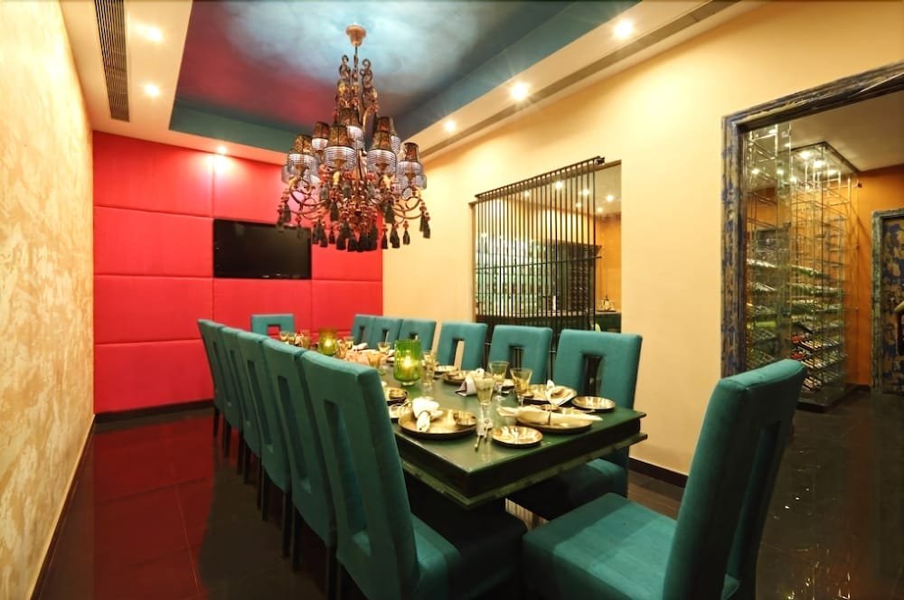 Фото Tuli International