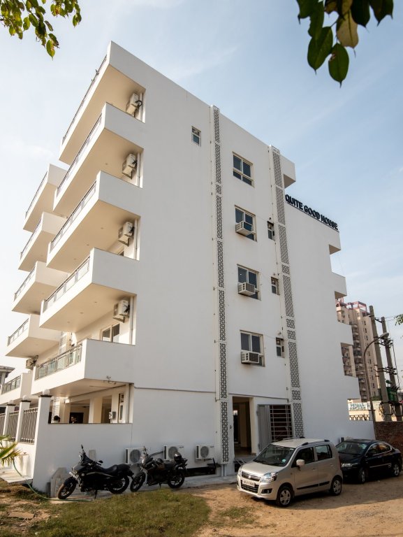 Фото Quite Good House