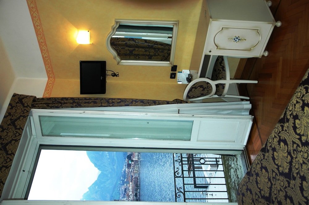 Фото Hotel Promessi Sposi