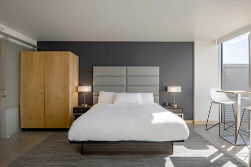 Гостиница HotelVetro Iowa City, Tapestry Collection by Hilton в Коралвилле