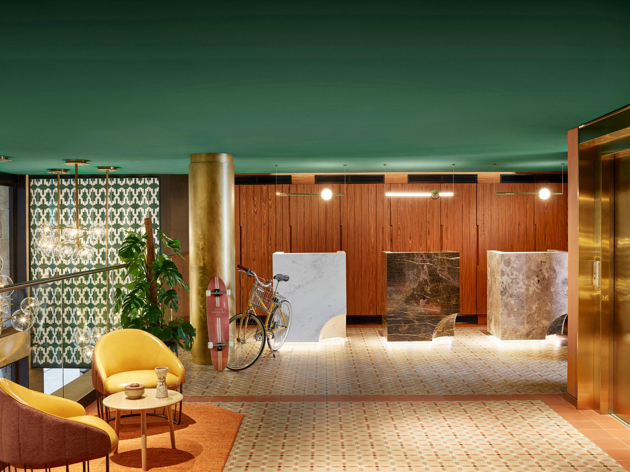 Фото отеля 1