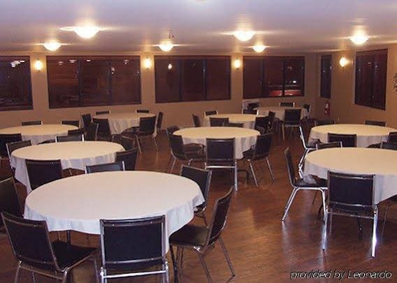 Фото Econo Lodge Miramichi