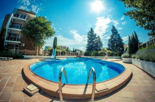 Гостиница Golden Fort Apartments в Солнечном Береге