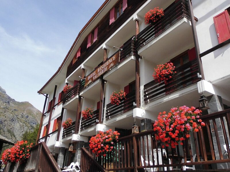 Гостиница Hotel Valverde в Грессонее-ла-Трините