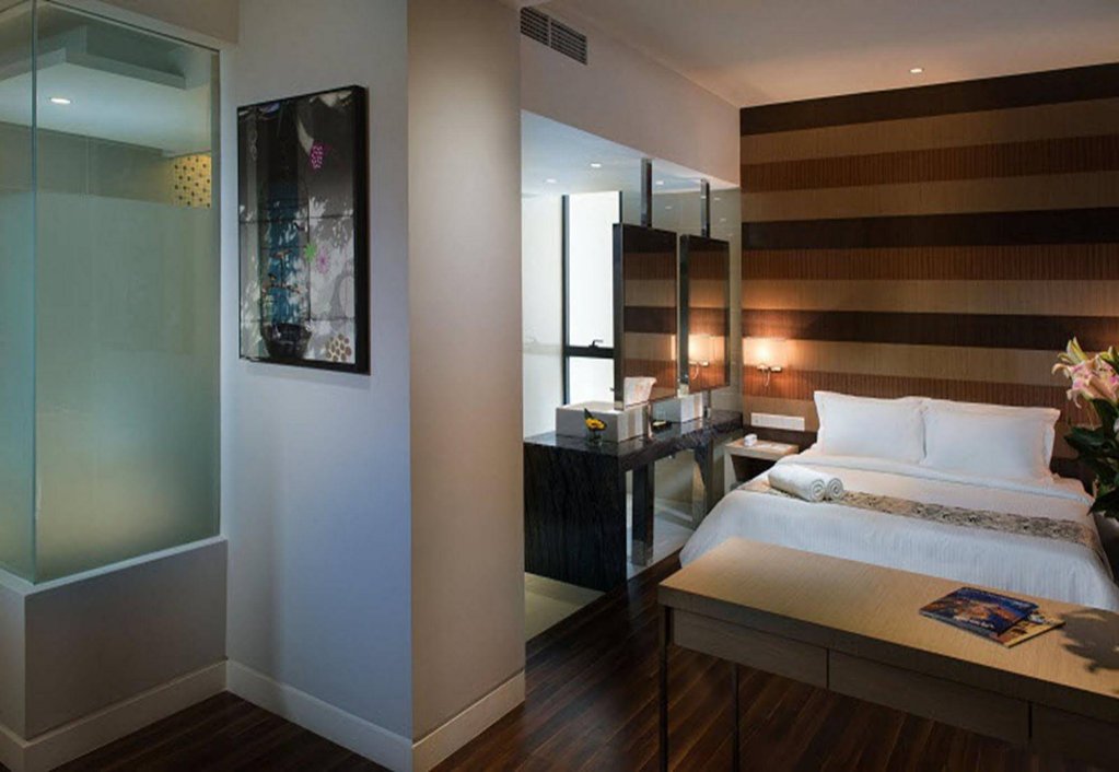 Фото 64395989924