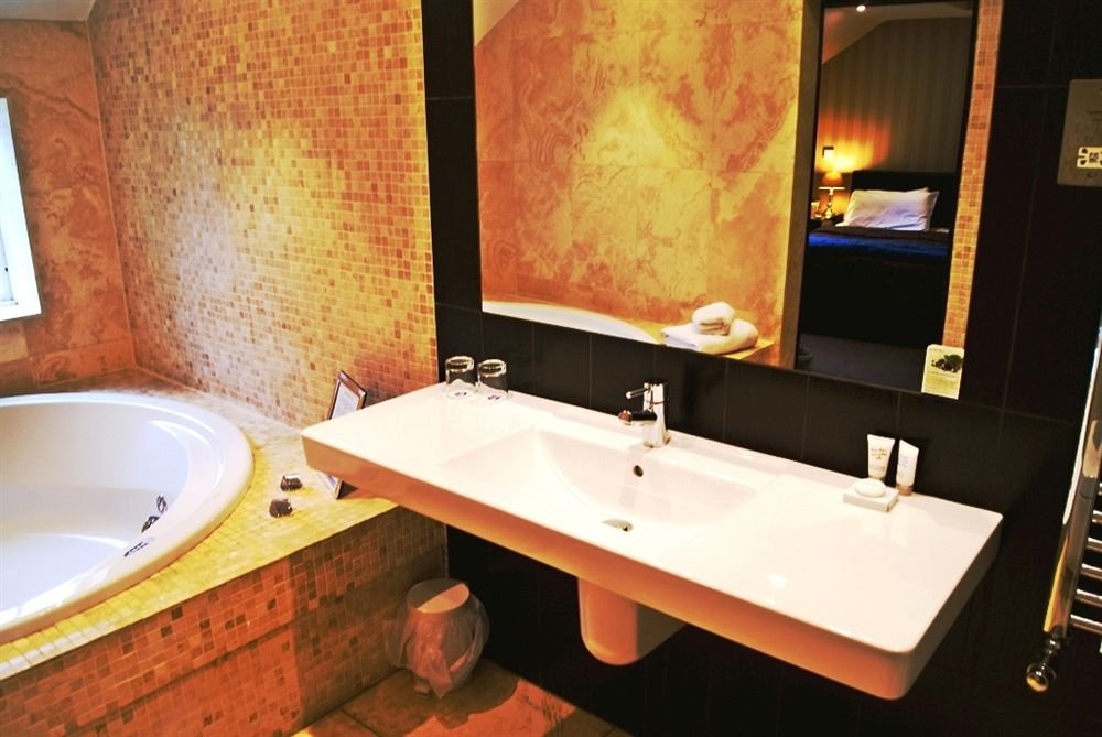 Фото Rossett Hall Hotel