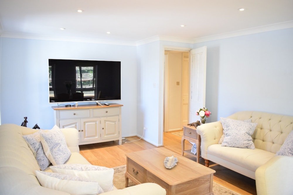 Фото Chelsea House Hotel