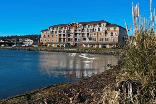 Гостиница Oxford Suites Silverdale