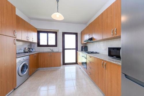 Фото Malama Seaview Villa 2