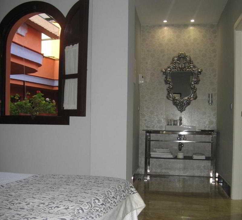 Фото Hotel Patio de la Alameda