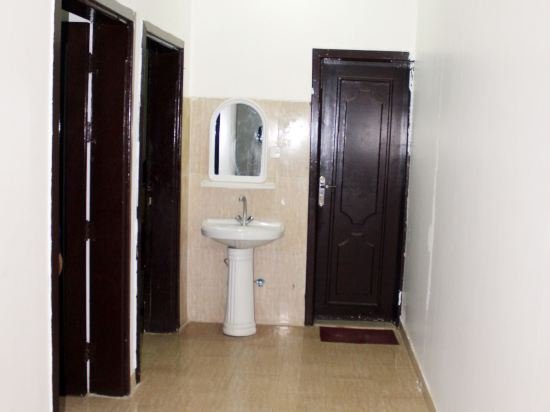 Фото Al Eairy Furnished Apartments Qassim 1