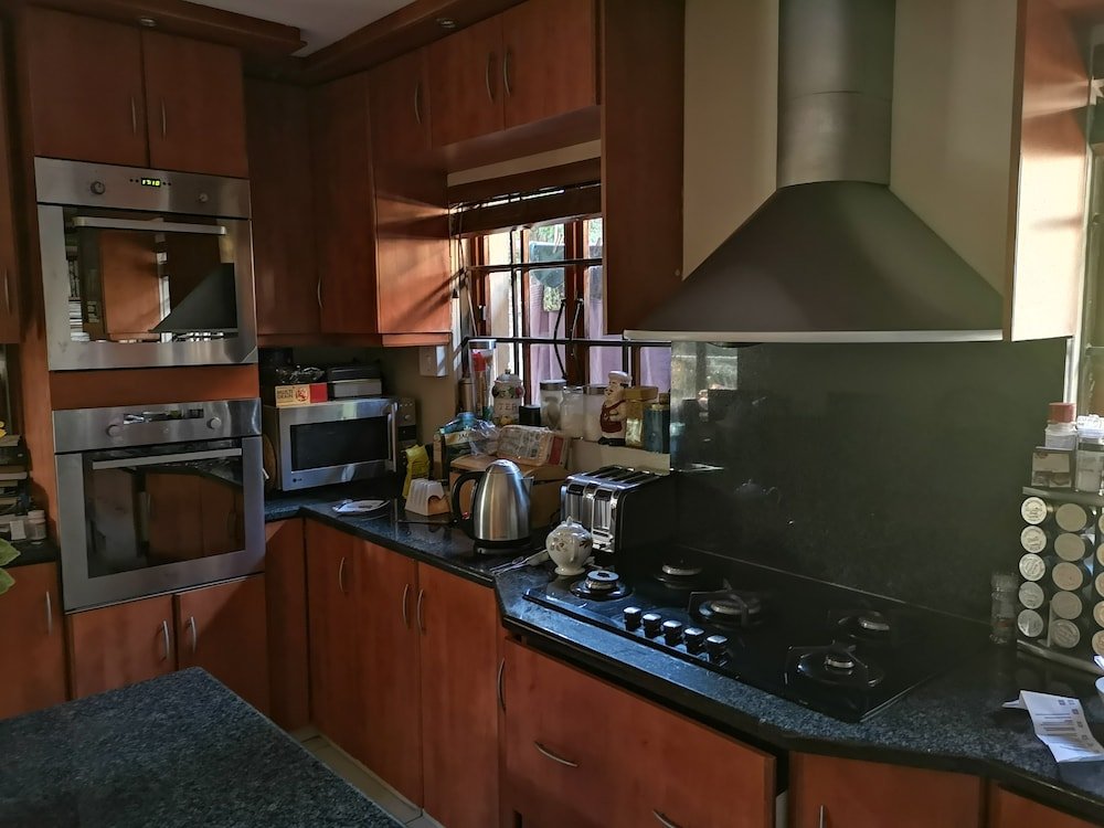 Фото Ekhaya Guest House