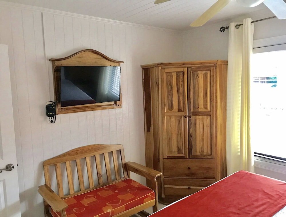 Фото Prado Inn & Suites