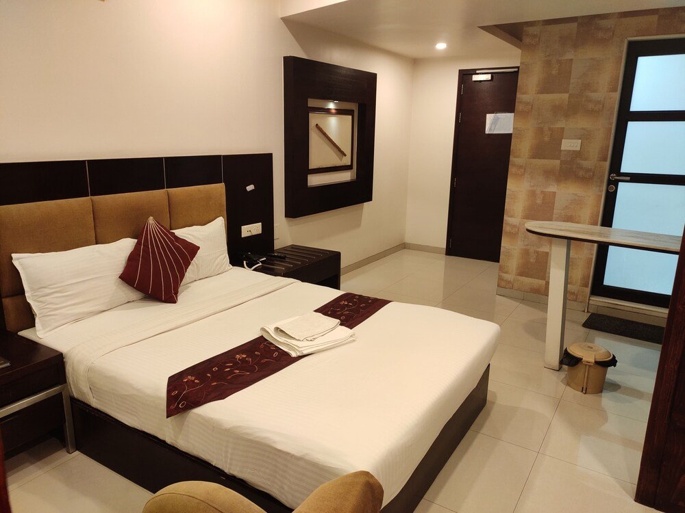 Фото Oyo 1061 Hotel Bhairavee