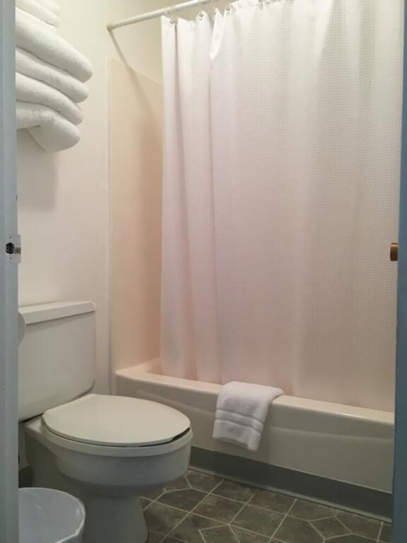 Фото Holiday Lodge Motel