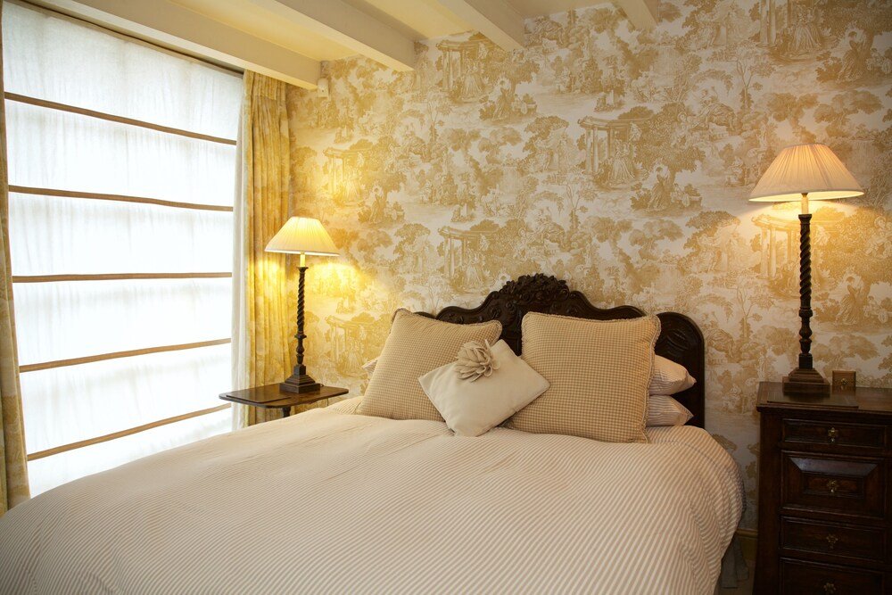 Фото Classy Flat Next to Battersea Park for 4