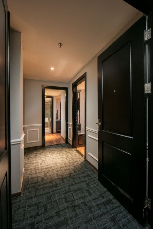 Фото Shining Riverside Hotel and SPA