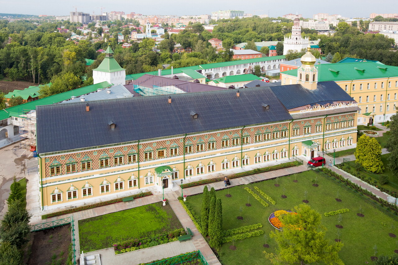 Сергиев Посад трапезная внутри достопримечательности