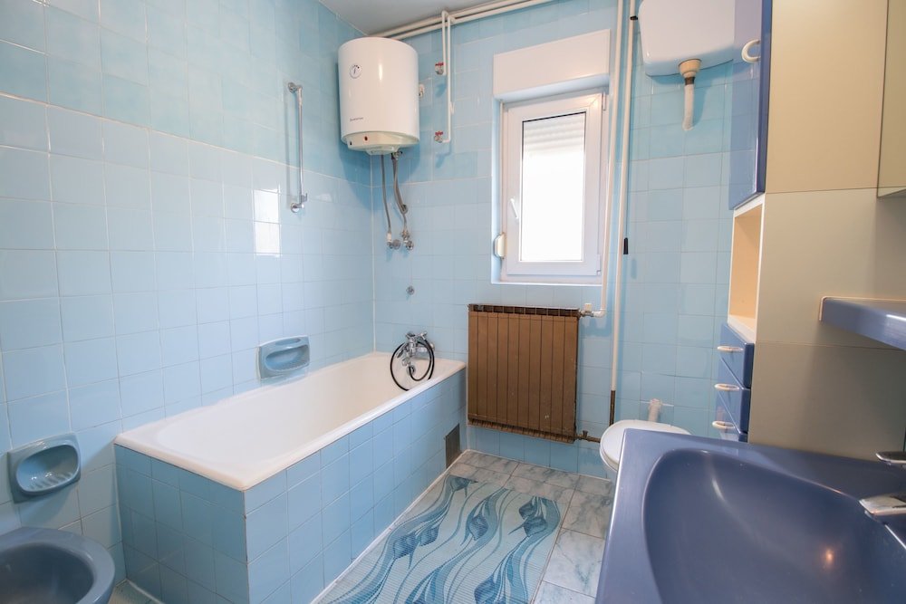 Фото Apartments Gorana Novi V