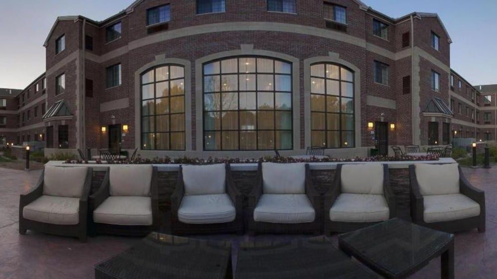 Фото Staybridge Suites Indianapolis-Carmel