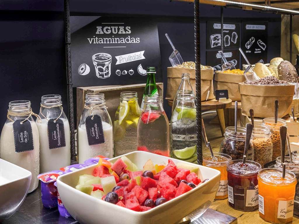 Фото B&B HOTEL Lille Roubaix Centre Grand-Place